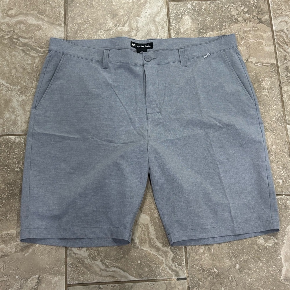 TravisMathew Men's Wanderlust Shorts Sz 42 - Picture 1 of 12